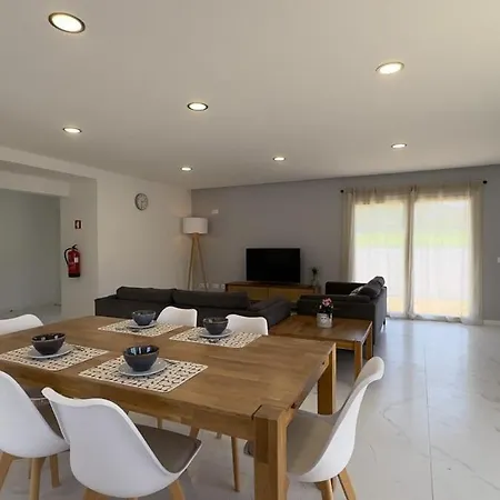 Modern Near بيت للعطل