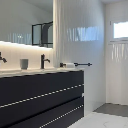 Modern Near * بينيلا