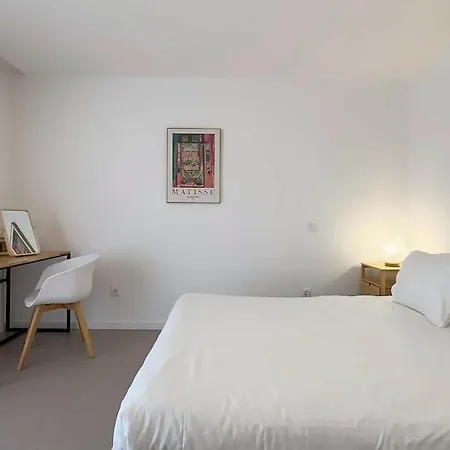 بيت للعطل Modern Near بينيلا