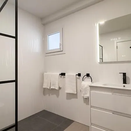 Modern Near بيت للعطل *