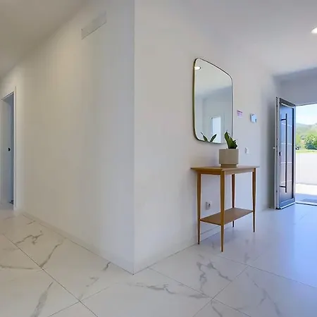 Modern Near بيت للعطل *